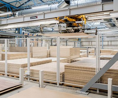 Lager für Plattenmaterial mit automatischem Beladesystem