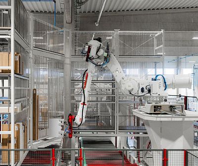 Linie mit Roboterarmen